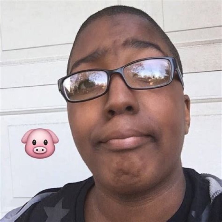 TNickelss "Fly You Out" Messages Screenshot TNickelss Grooming Allegations Know Your Meme