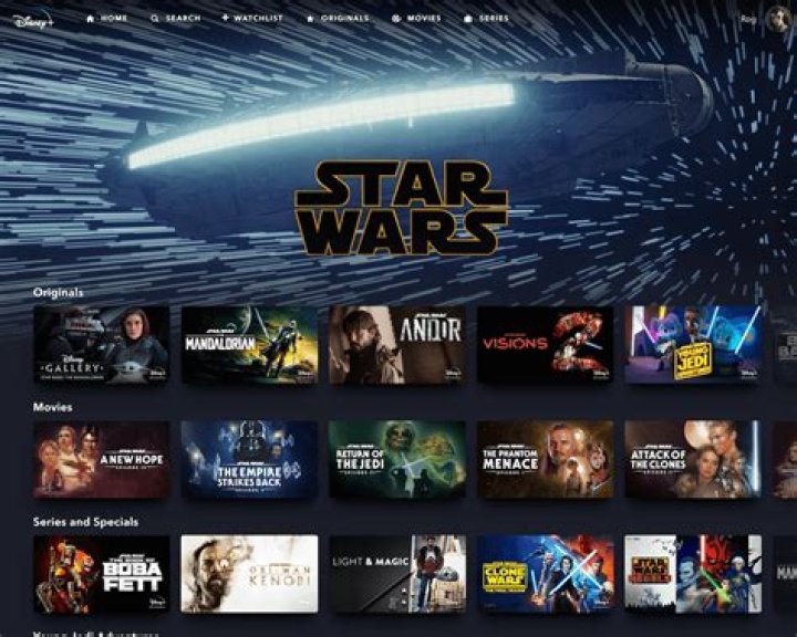 Upload 9 Movies And Shows You've Seen Robbie Amell In Before The