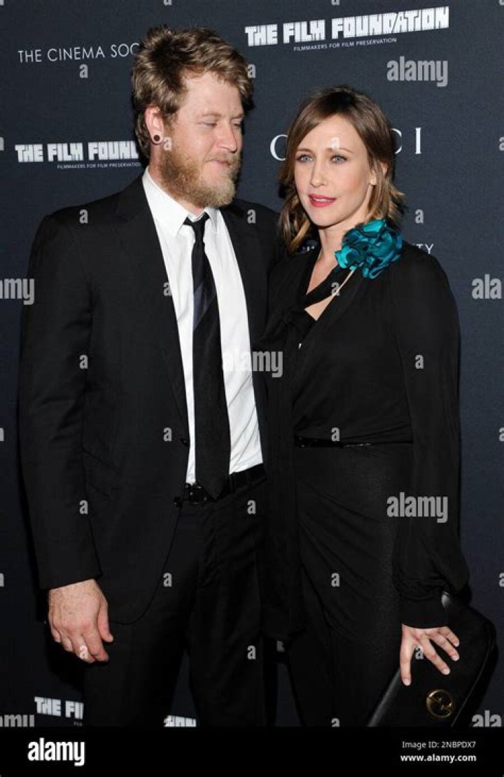 Vera farmiga and husband renn hawkey hires stock photography and