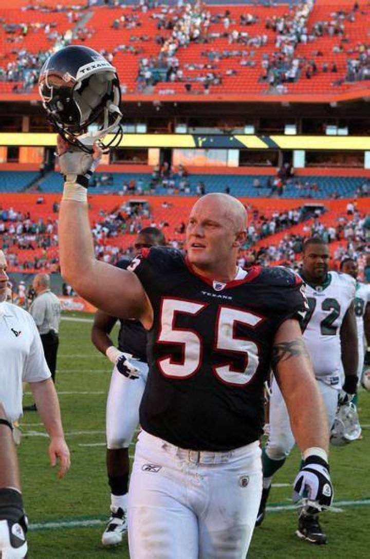 Was chris Myers a football player?