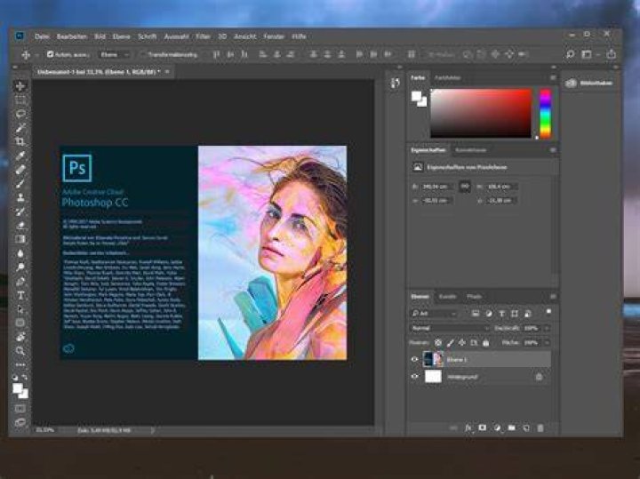 What are the features of Photoshop CC?