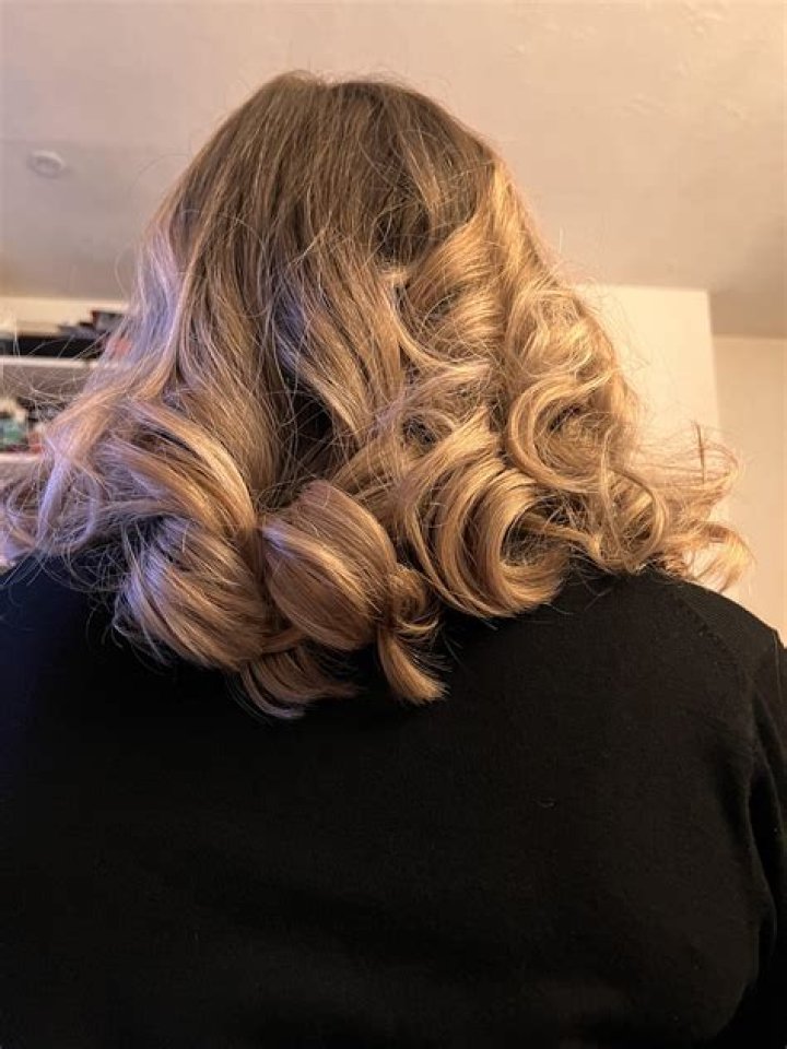 What can I use to keep my curls in my weave?