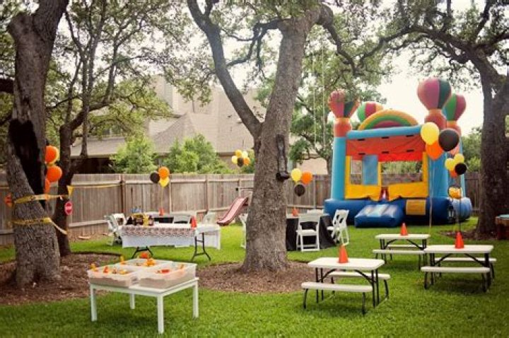 What can you do for a birthday party outside?