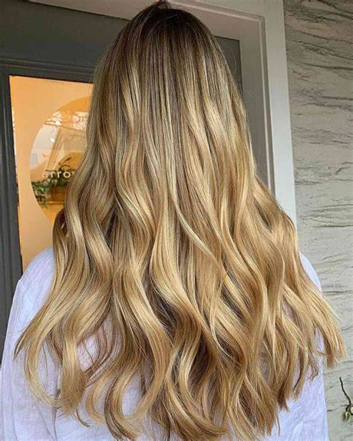 What color hair is golden?