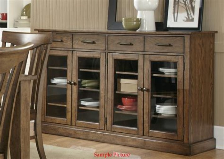 What does a dining room server do?