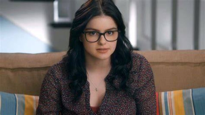 What illness does Alex have in Modern Family?