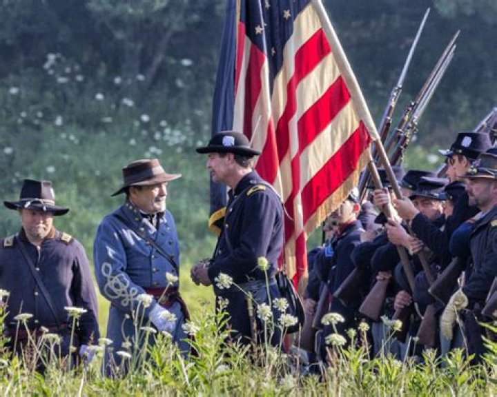What is the largest Civil War reenactment?