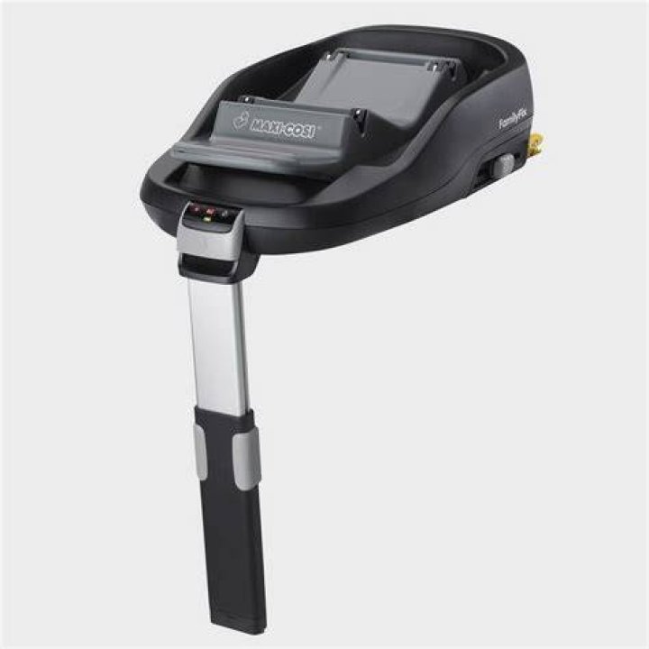What ISOFIX base is compatible with Maxi Cosi Pebble Plus?