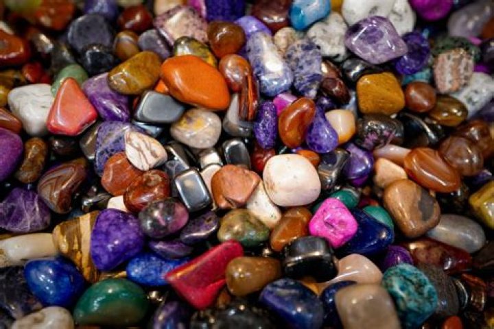 What precious stones can be found in Massachusetts?