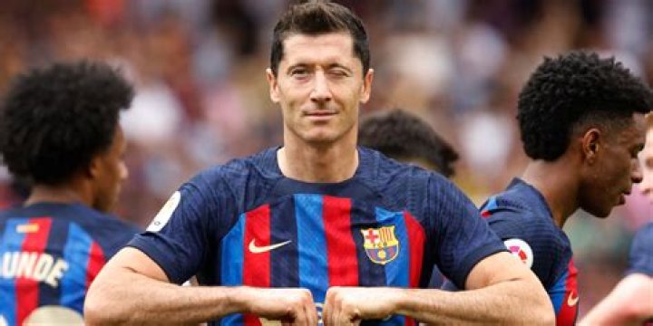 Where Is Robert Lewandowski's Wife, Anna Lewandowska, From?