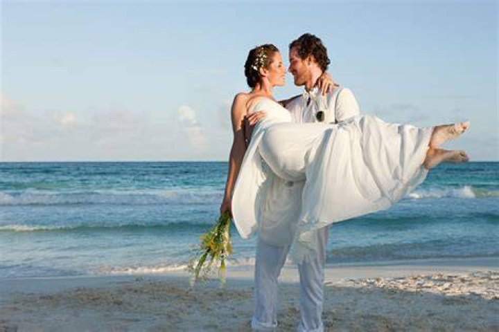 Where should I get married in Mexico?