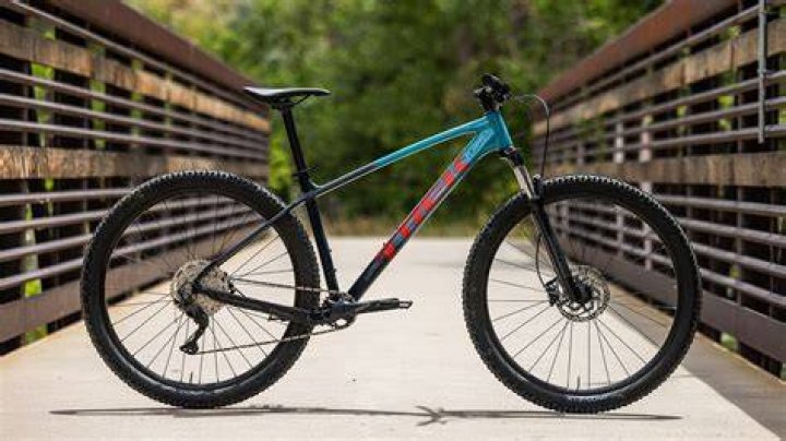 Which bike is better trek or cube?