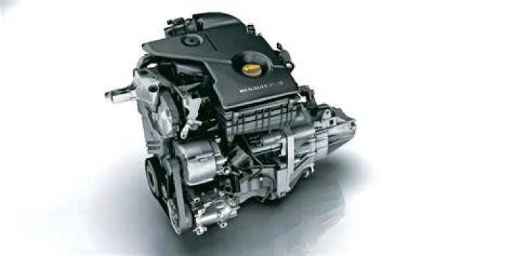 Which engine is used in Renault Duster?