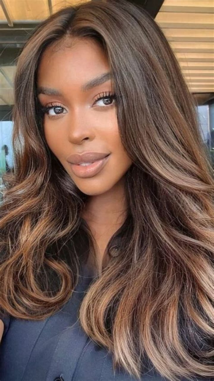 Which highlights are best for dark skin?