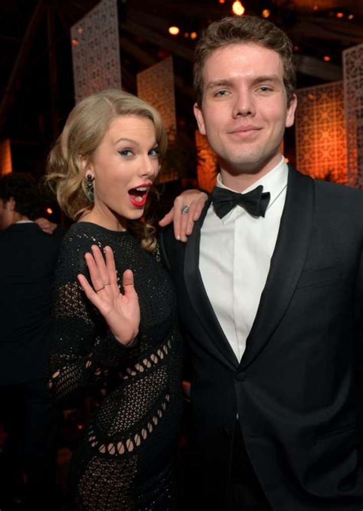 Who Is Austin Swift Fun Facts About Taylor Swift's Brother Austin