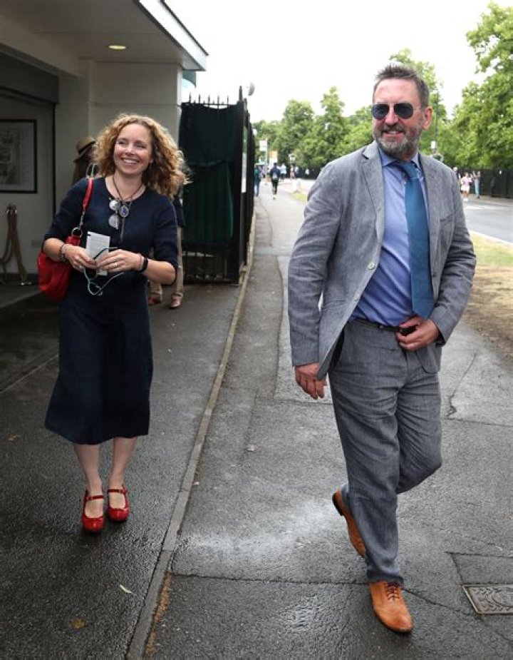 Who is Lee Mack's wife Tara McKillop?
