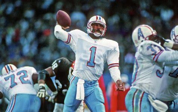 Who was the best quarterback for the Houston Oilers?