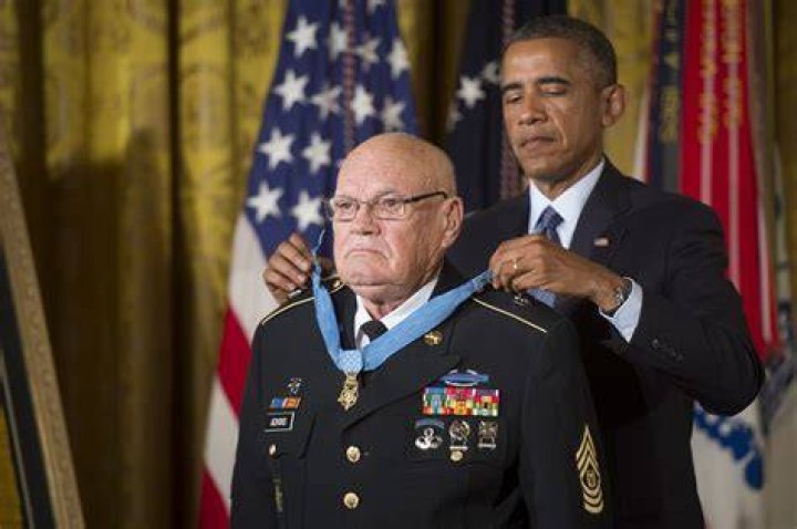 Who won the Medal of Honor in the Vietnam War?