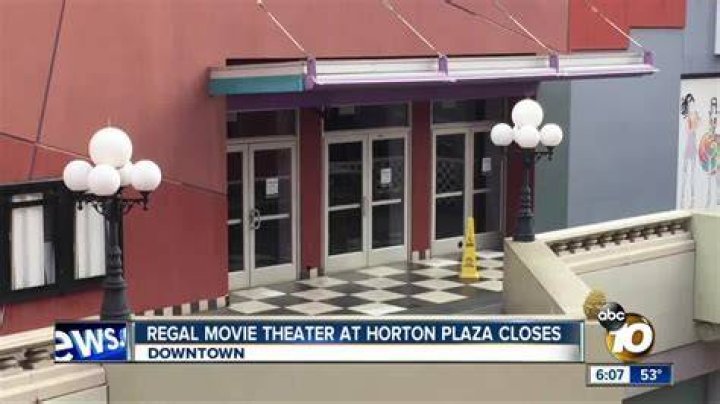 Why did Horton Plaza close?