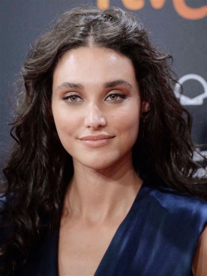 Zoe Colletti at the beach あのギレルモ・デル・トロ監督がプロデュースしてくれたホラー映画の最新作「スケアリィ
